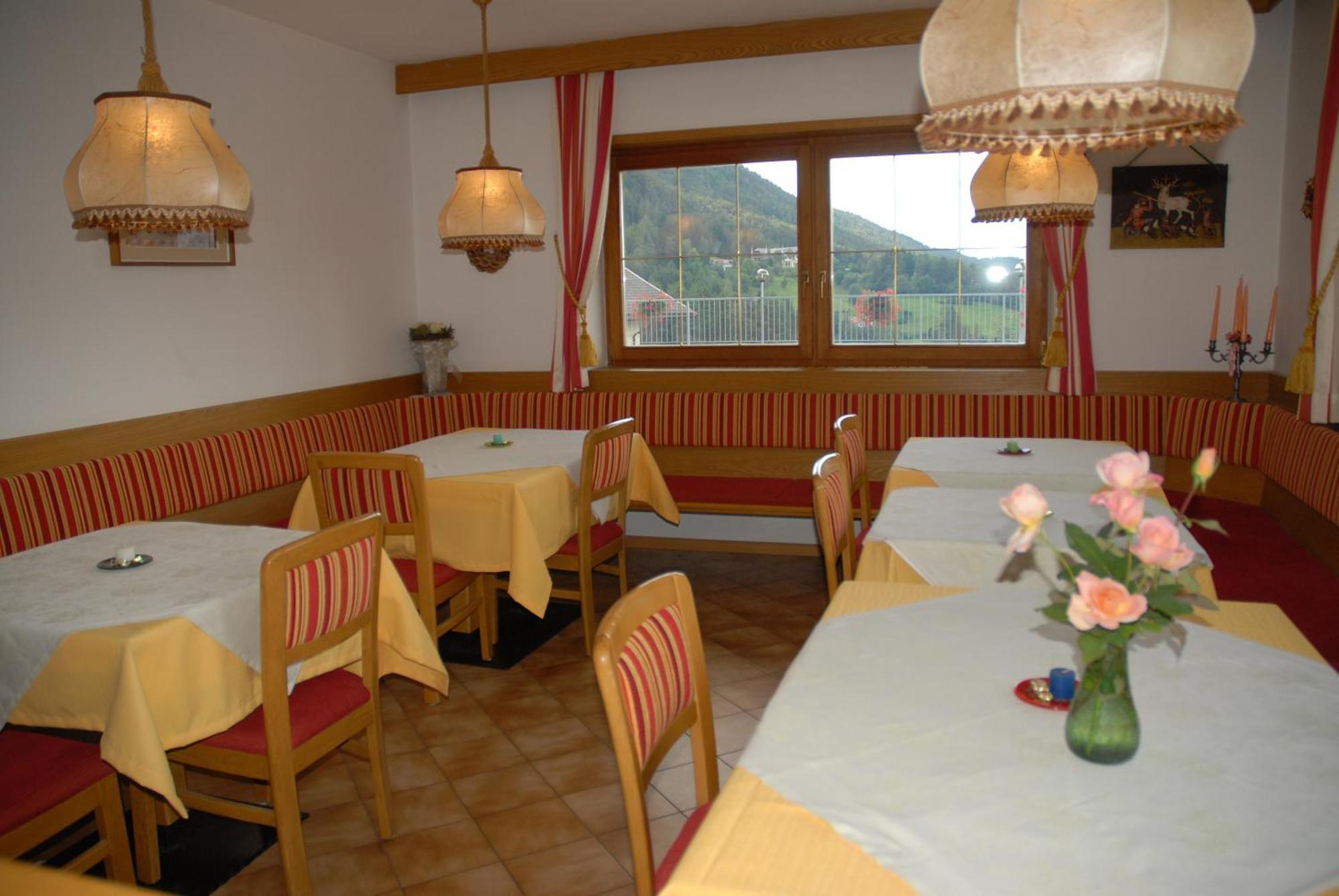 Garni Alpin Hotel Siusi Bagian luar foto