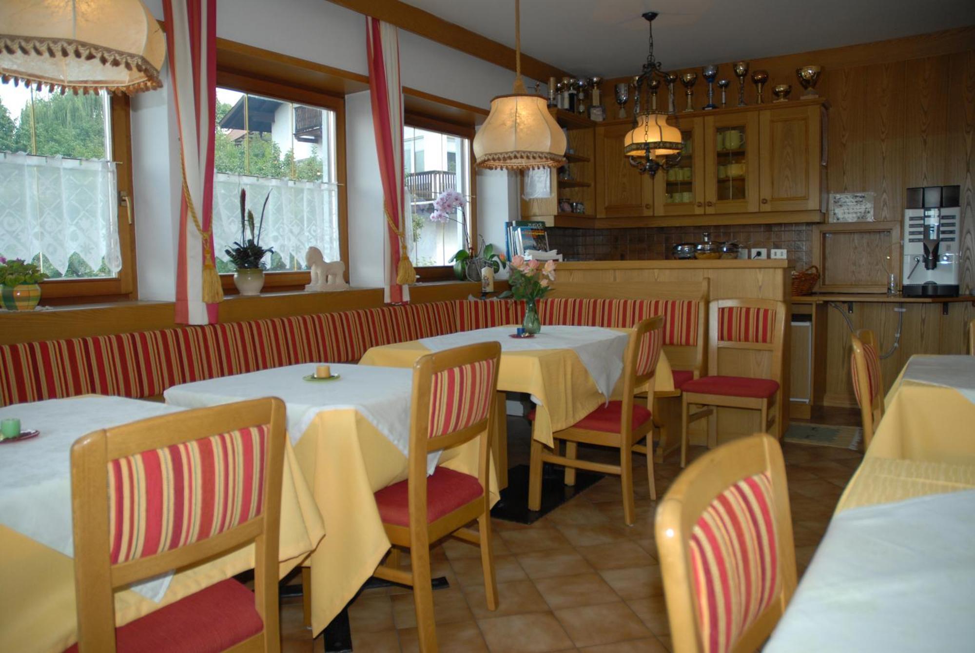 Garni Alpin Hotel Siusi Bagian luar foto
